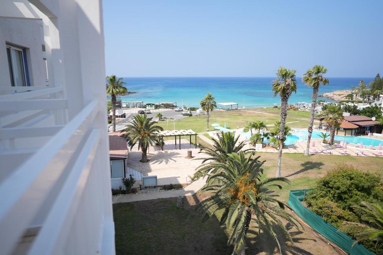 Astreas Beach Hotel Apartments Protarász Kültér fotó