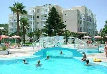 Astreas Beach Hotel Apartments Protarász Kültér fotó