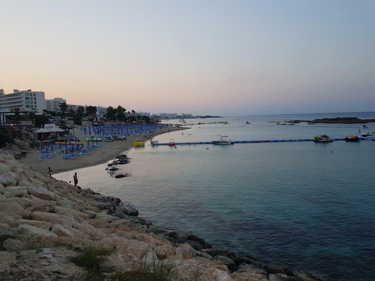 Astreas Beach Hotel Apartments Protarász Kültér fotó